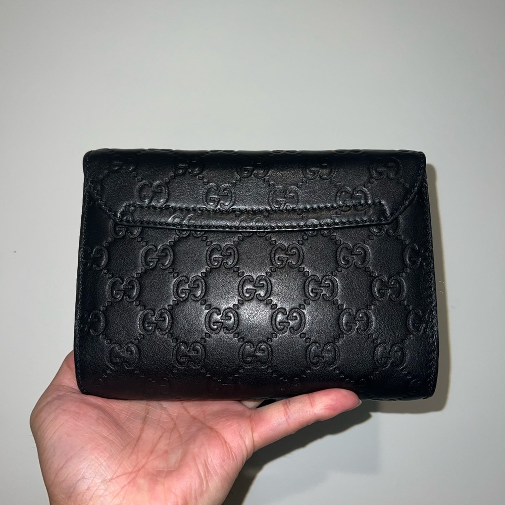 Authentic Gucci Black Leather Mini Crossbody - Picture 3 of 9